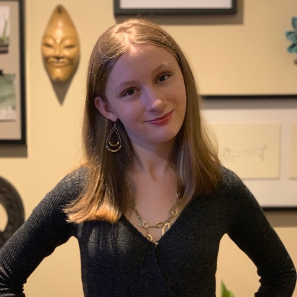 Follow me on Instagram @emmerose0902poshambassador - Picture 1 of 1